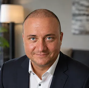 Oliver Misch, Gründer von BLZE